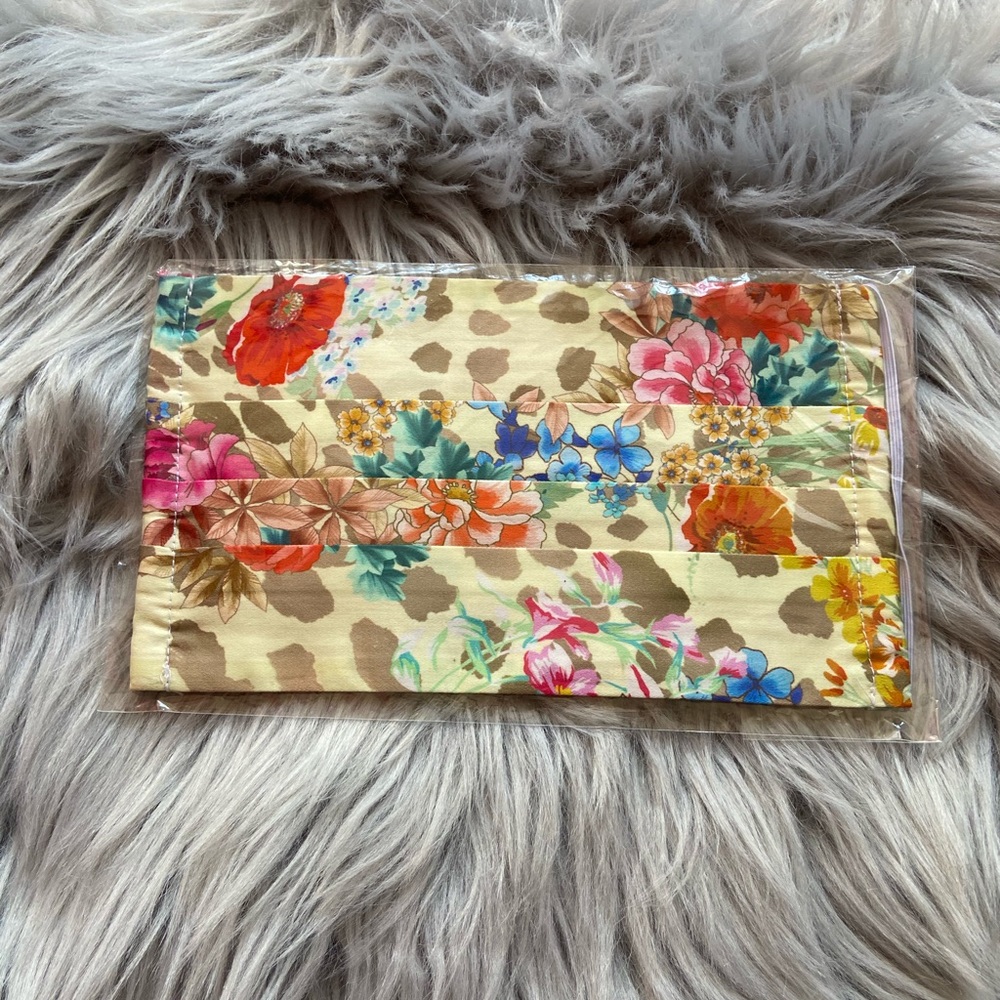 COPY - Brand new face mask.